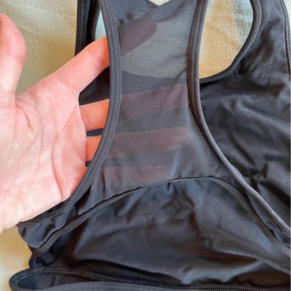 American Eagle Aerie Chill Play Move Mesh Back Sports Bra - Picture 3 of 7